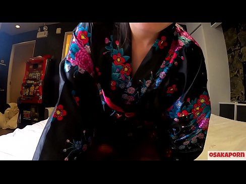 ❤️ ځوان cosplay نجلۍ په یوه آس او په یوه blowjob کې د squirt سره orgasm ته جنس خوښوي. اسيايي نجلۍ چې ويښتان لرونکې بلۍ او ښکلې سينه يې په دوديز جاپاني لباس کې په شوقيه ويډيو کې د مشت زنی ښکارندویي کوي. ساکورا 3 اوساکاپورن. ❤️❌  ️❤